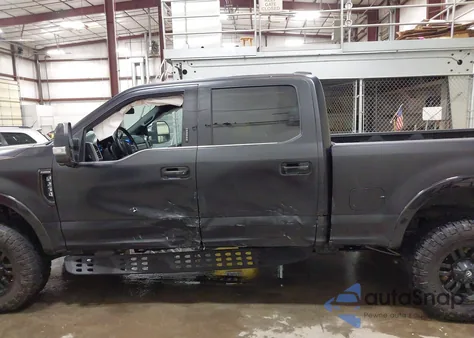 2021 Ford F-250 Platinum z USA, uszkodzony, nr VIN 1FT7W2BN7MEC38356